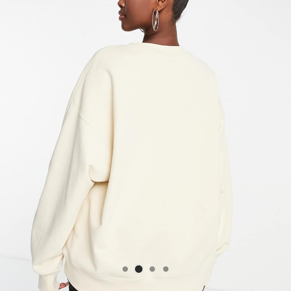 Nike Jordan Flight crew neck sweatshirt in beige - Picture 2 of 4